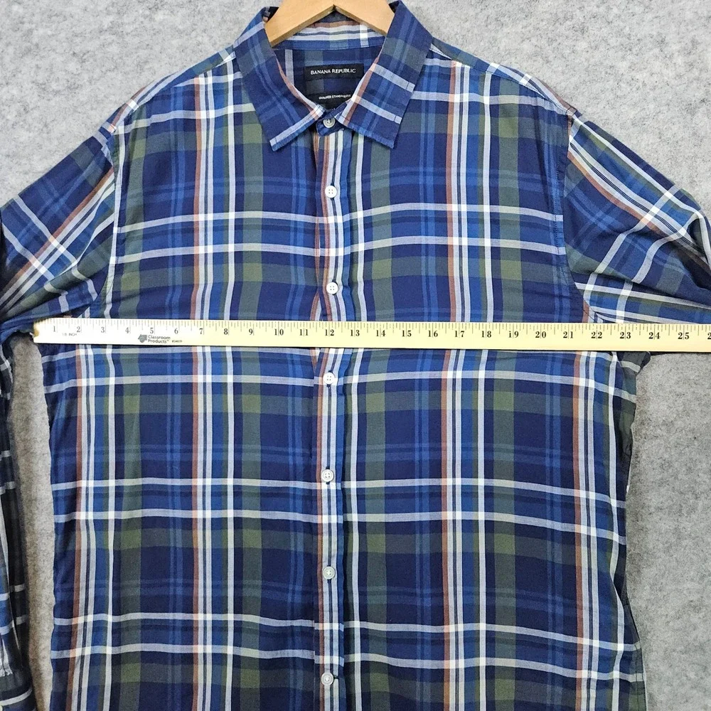 Banana Republic Men's Multicolor Plaid Shirt Size L Untucked Standard Fit Cotton